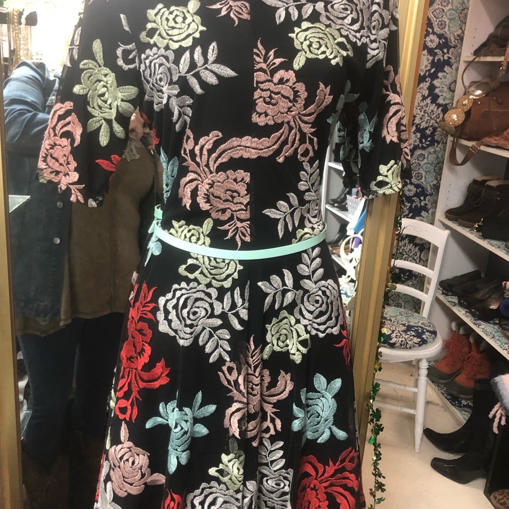 Weston Wear size medium floral print Dress - Picture 2 of 3